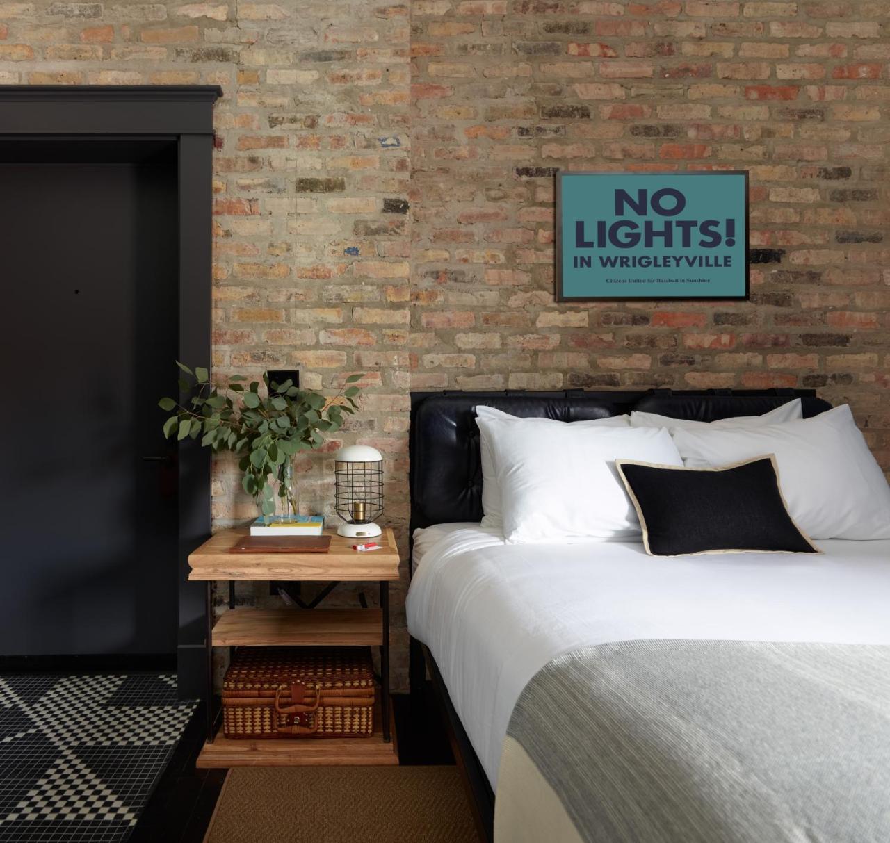 The Chicago Hotel Collection Wrigleyville Exterior photo